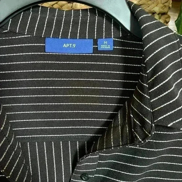 Apt9 blouse - Picture 2 of 5